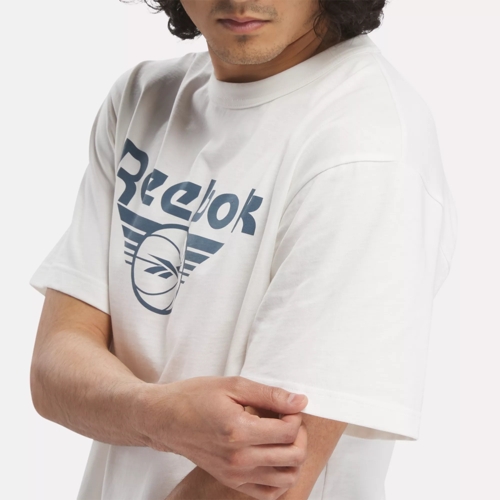 Reebok classic logo t hot sale shirt