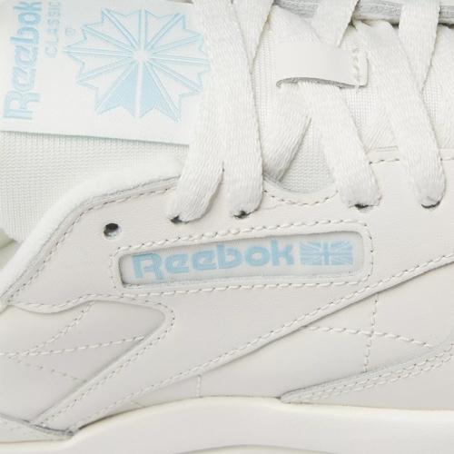 Reebok Classic Leather SP Extra Women's Shoes Sneakers 8 Chalk / Blue Pearl / Chalk