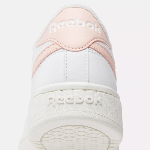 Reebok Women's White/Pink Logo Club Classic Sneakers Size 9