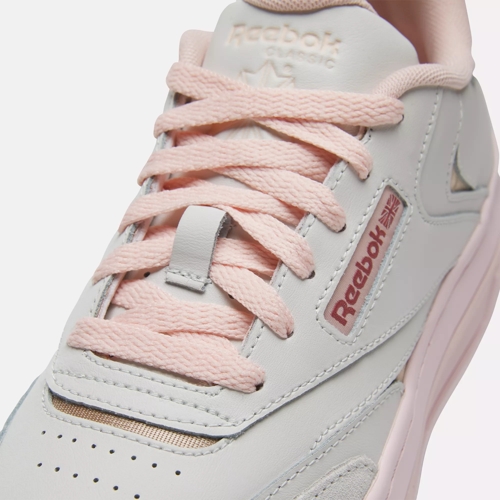 Pink reebok clearance