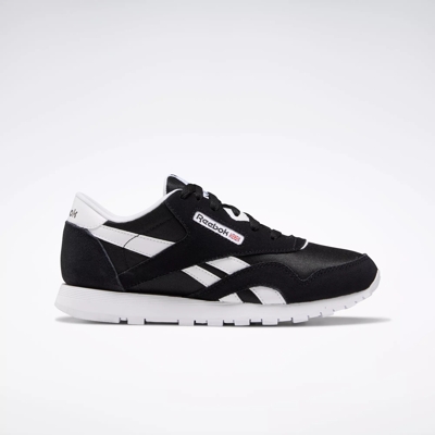 Black and white sales reebok shoes