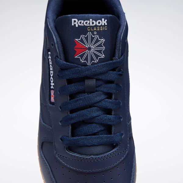 Dark blue hot sale reebok classics