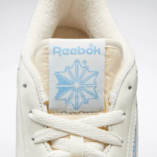 Club C 85 Vintage Shoes - Chalk / Alabaster / Essential Blue | Reebok | Sneaker low