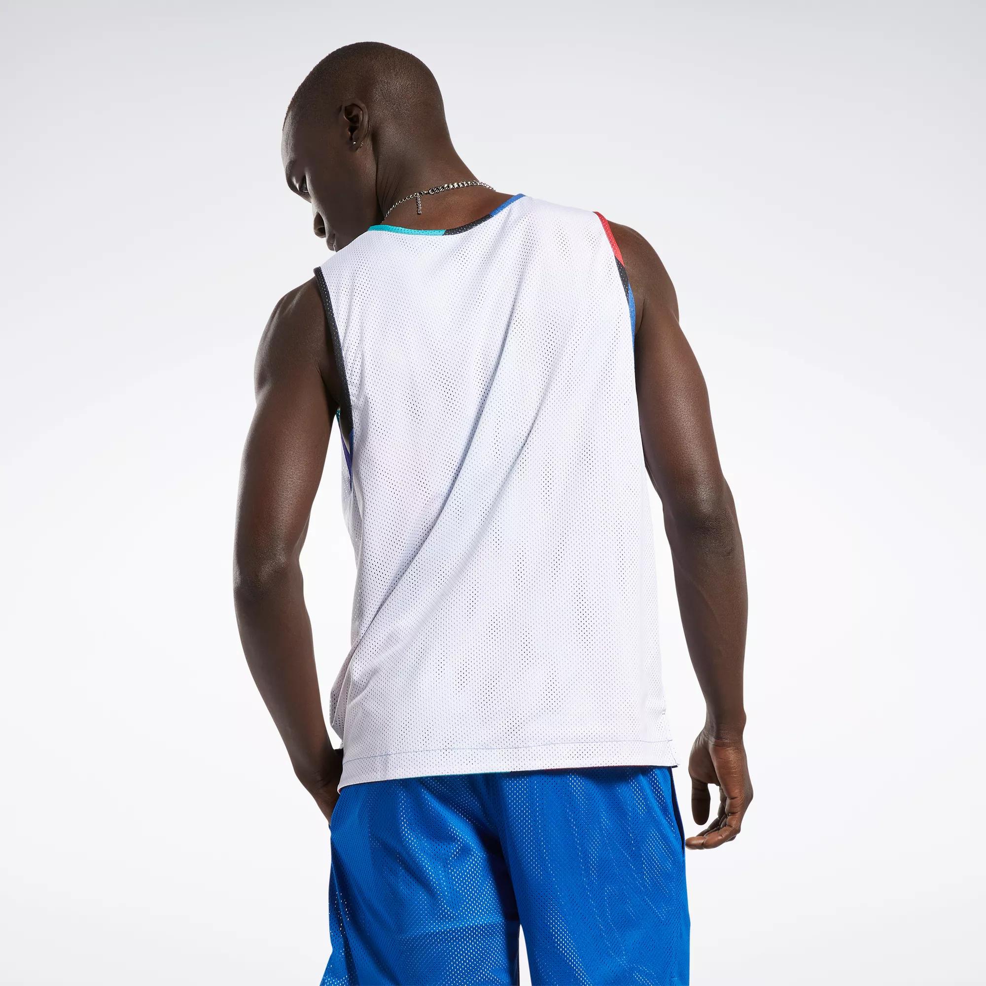 Zapatos reebok shop basketball jerseys