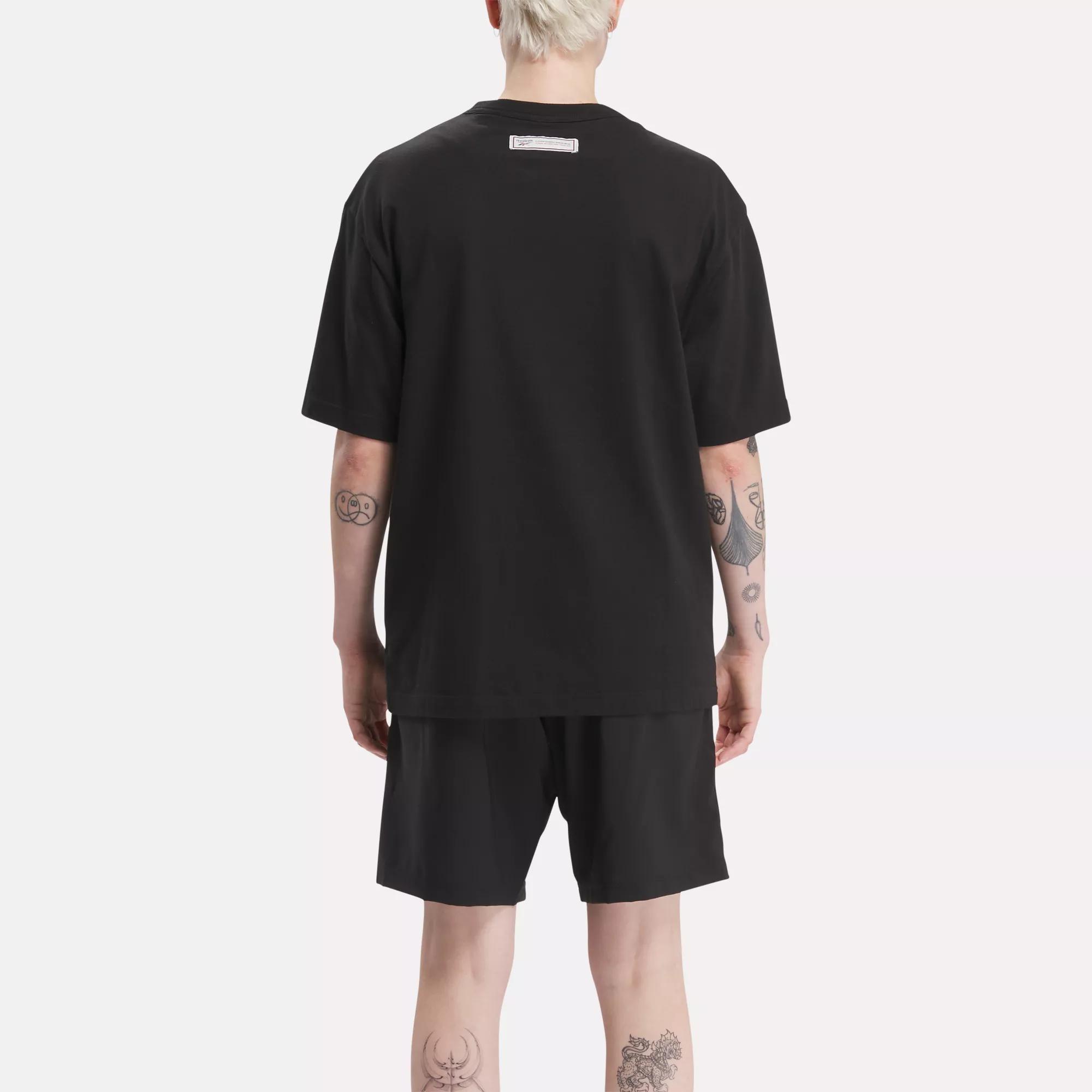 Classics Uniform Back Label T-Shirt - Black | Reebok