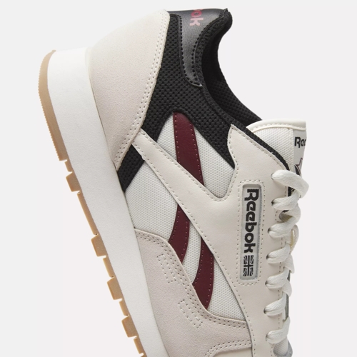 Street shoes Reebok Classic Leather Shoes Chalk/ Core Black