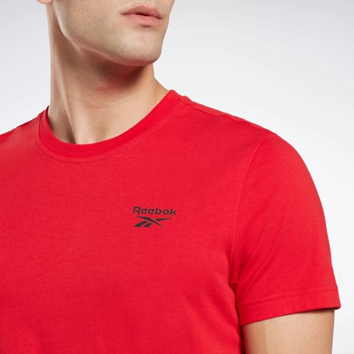 Reebok Men's Identity Classics T-Shirt in Red - Size S