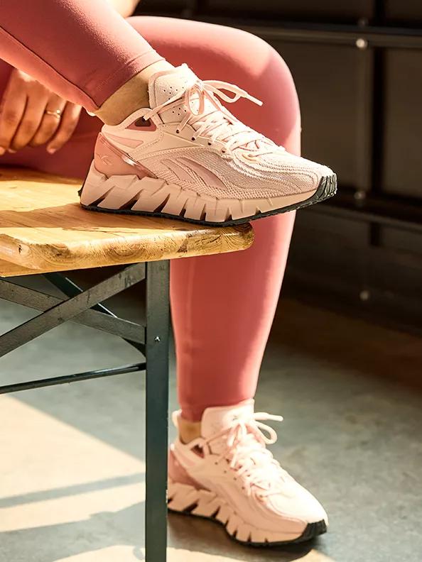 Reebok zig store zag shoes