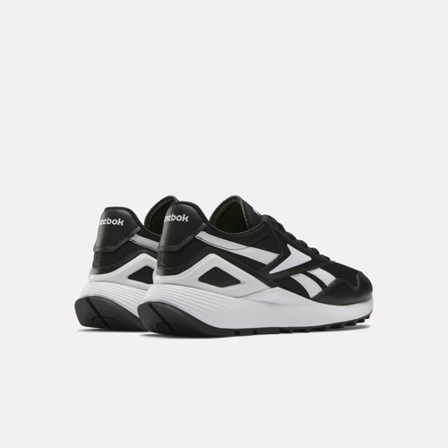 Reebok Women s International Shoes in Black Size 5