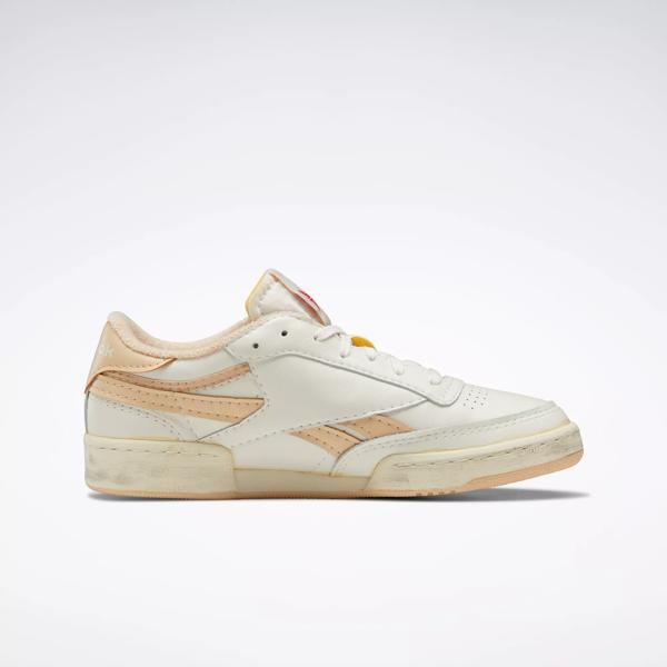 Reebok Men's Club C Revenge Vintage in Chalk/Alabaster/Clabur