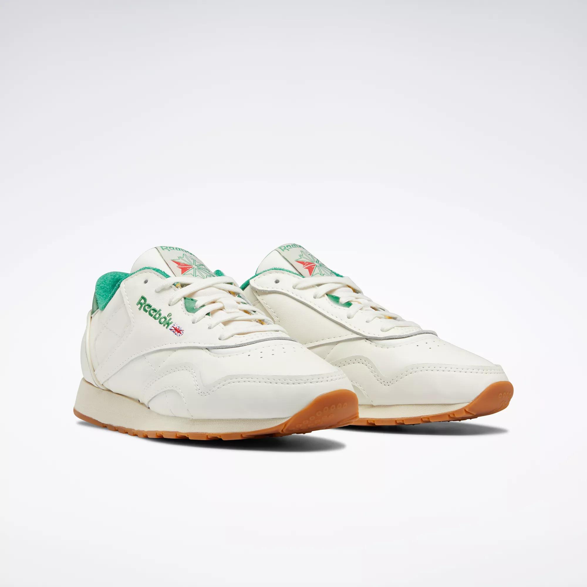 Canberra modstå kom videre Classic Leather Plus Shoes - Chalk / Glen Green / Alabaster | Reebok