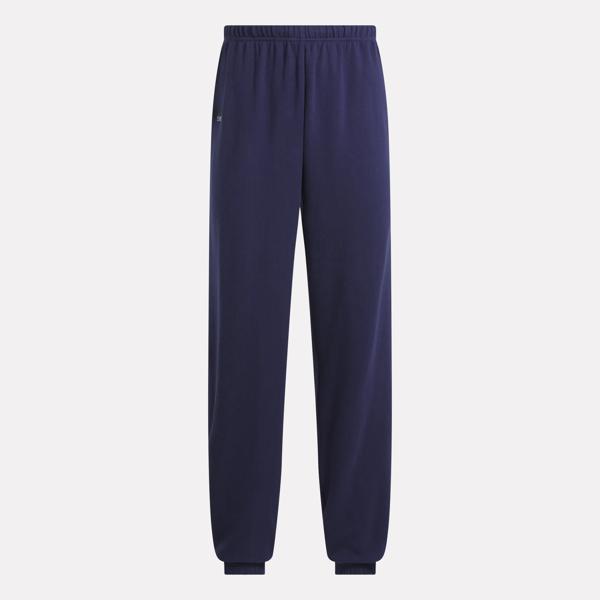 Reebok retro joggers in navy bq5413 online