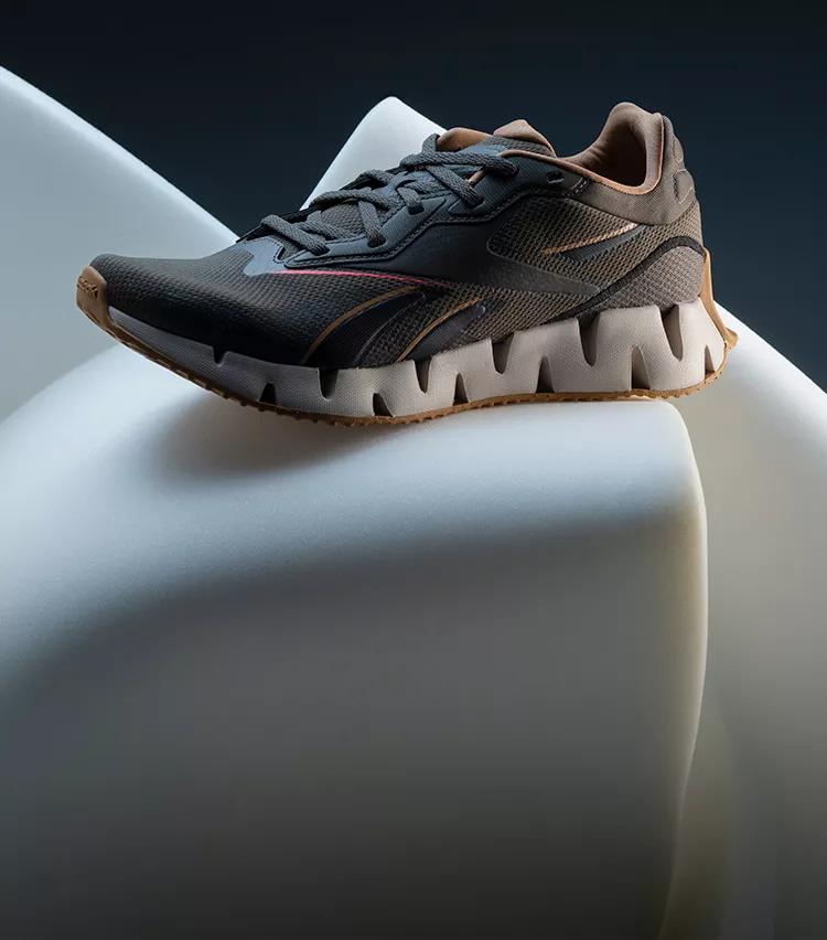 Reebok zig zag running shoes hotsell