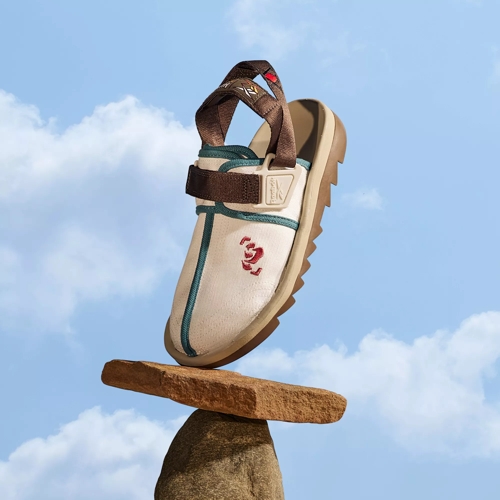 Hunter x Hunter Beatnik Sandals